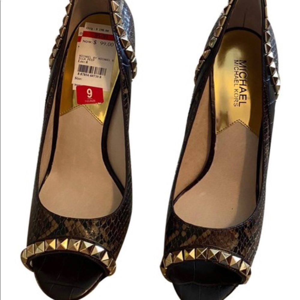 NWT MICHAEL KORS Open Toe Pump Studs & Snakeskin